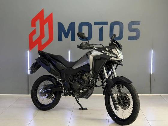 HONDA XRE 300 SAHARA HONDA XRE 300 SAHARA